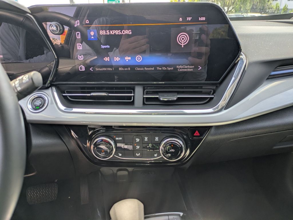 Thumbnail: 2025 Chevrolet Trax - 20