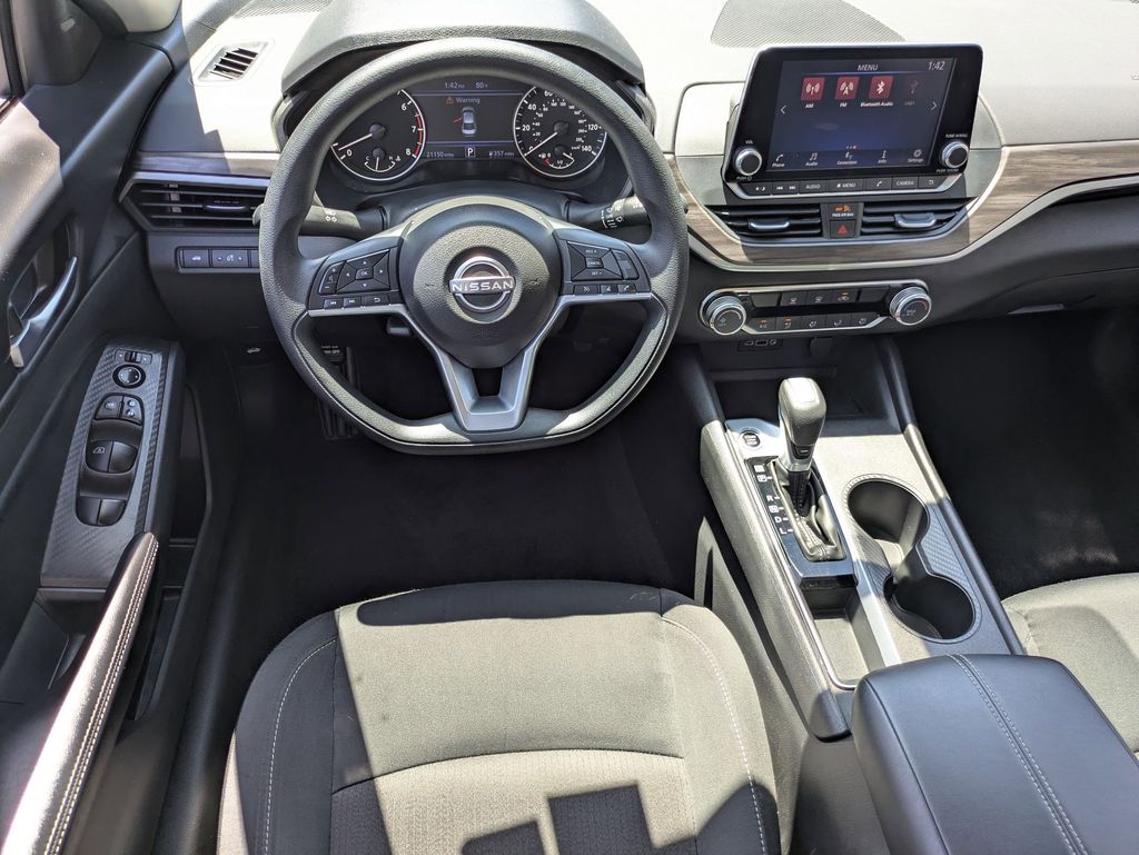 Thumbnail: 2025 Nissan Altima - 25