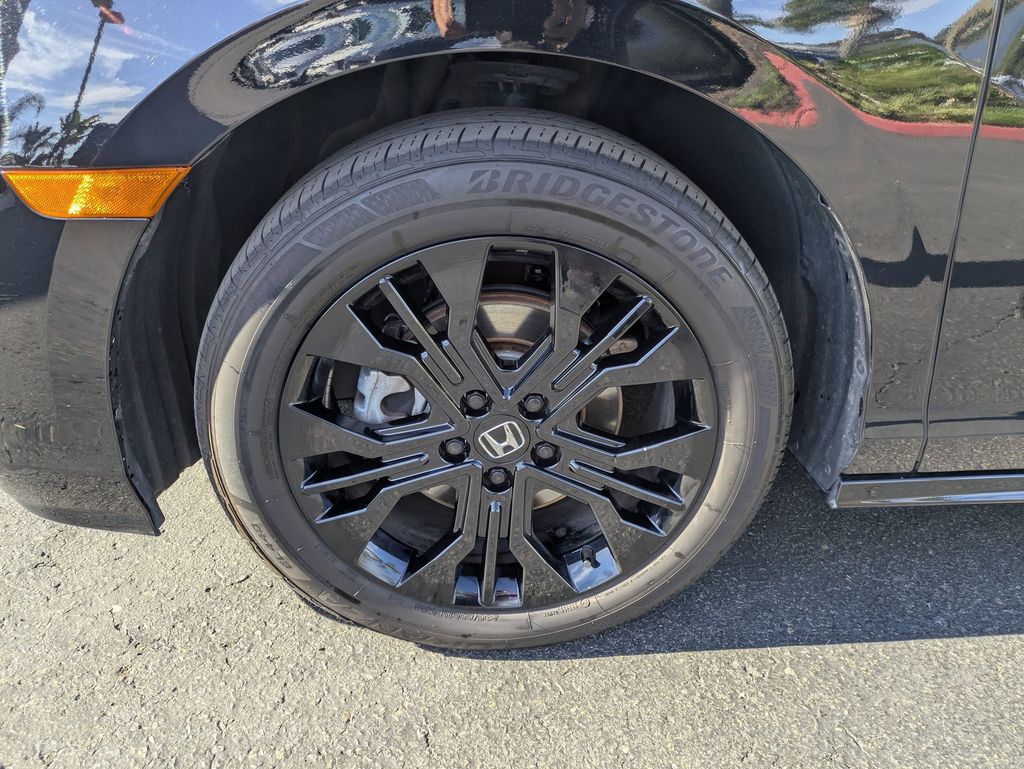 Thumbnail: 2025 Honda Odyssey - 13