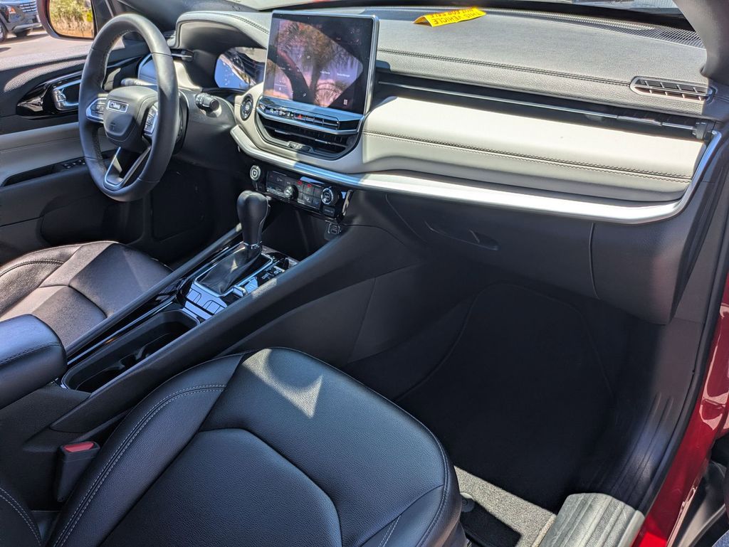 Thumbnail: 2025 Jeep Compass - 29