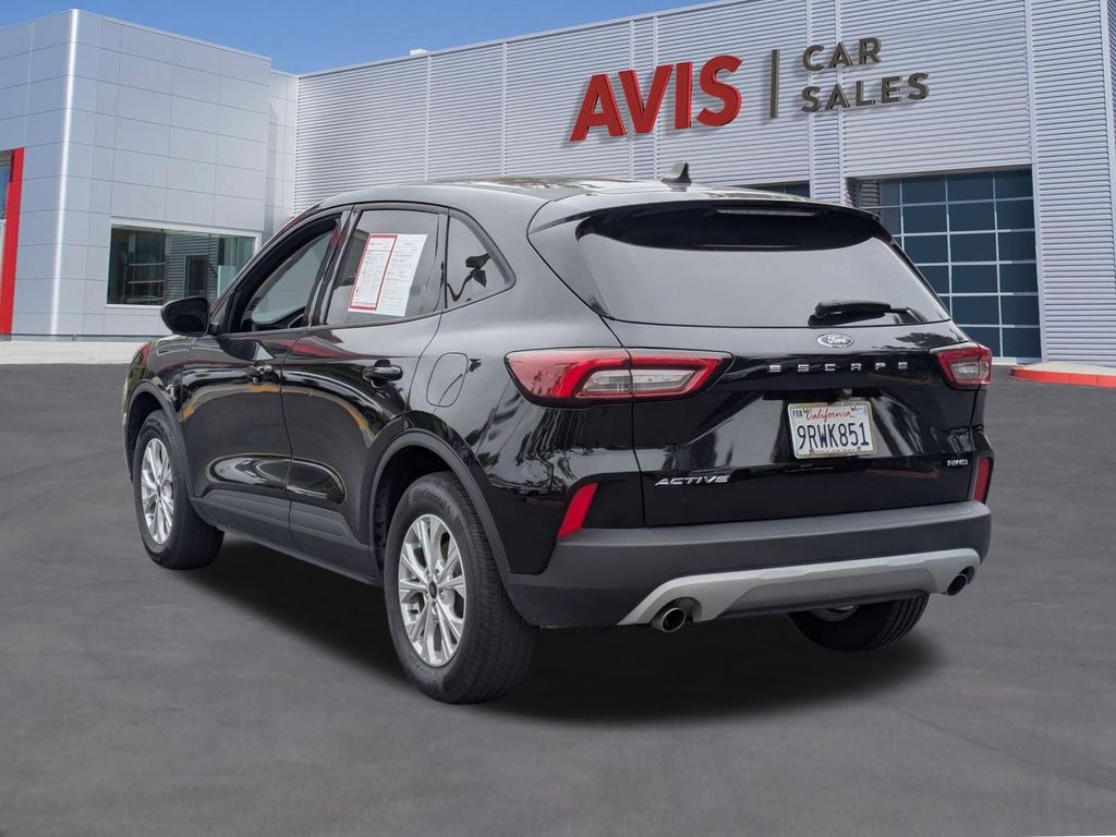Thumbnail: 2025 Ford Escape - 9