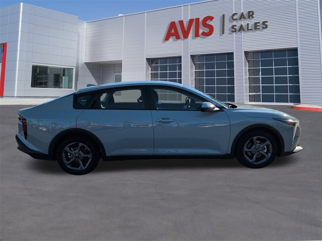 Thumbnail: 2025 Kia K4 - 5