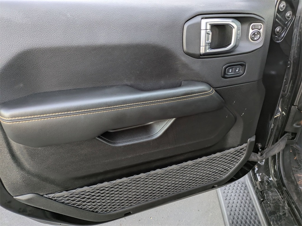 Thumbnail: 2024 Jeep Wrangler - 15