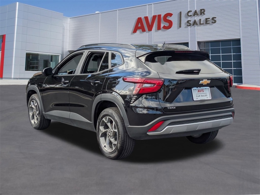 Thumbnail: 2025 Chevrolet Trax - 9