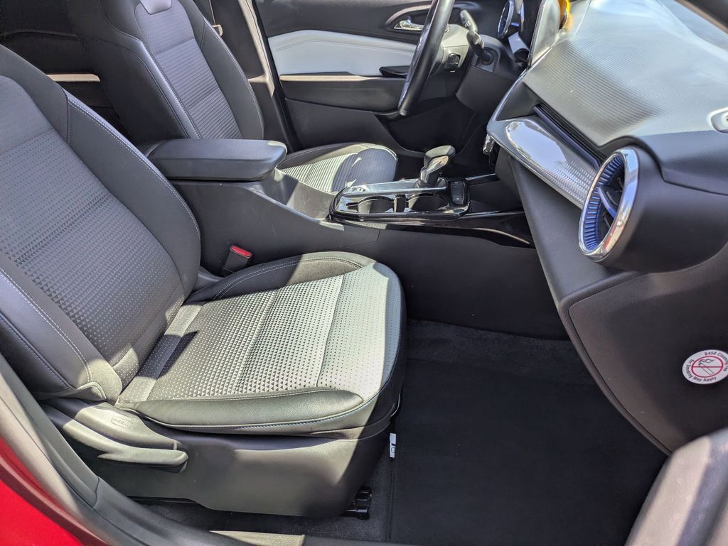 Thumbnail: 2025 Chevrolet Trax - 28
