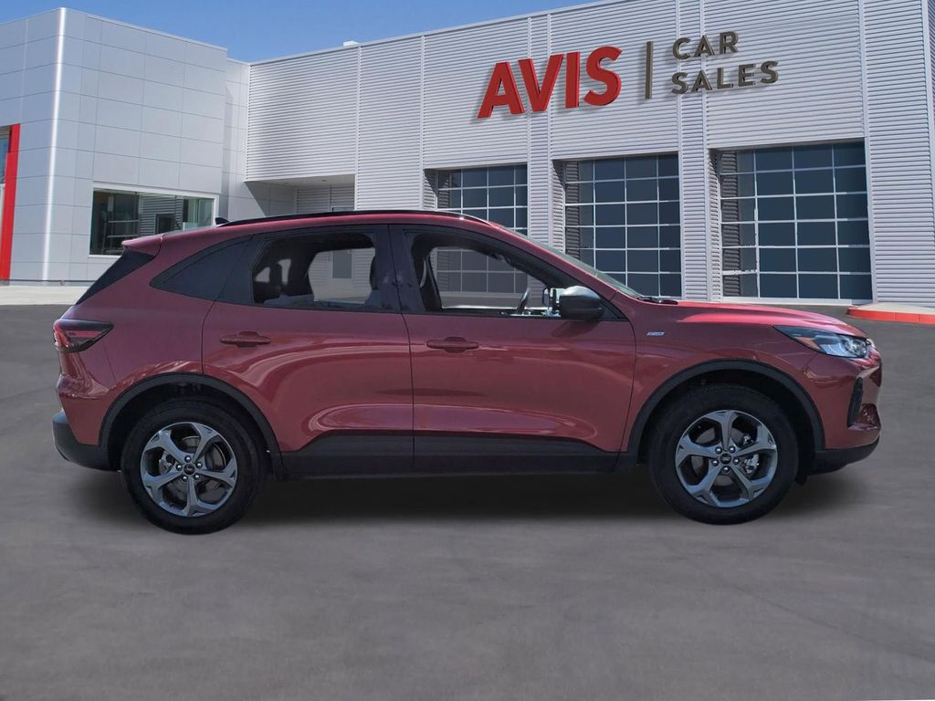 Thumbnail: 2025 Ford Escape - 5