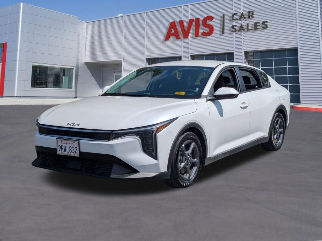 Thumbnail: 2025 Kia K4 - 1