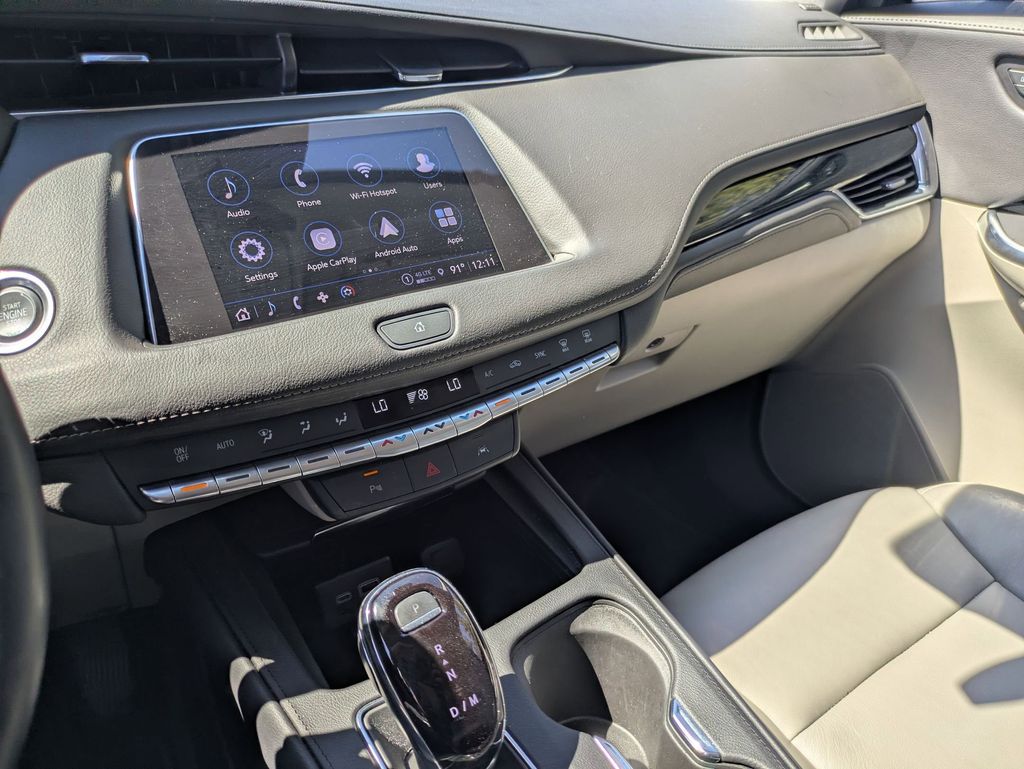 Thumbnail: 2023 Cadillac XT4 - 20