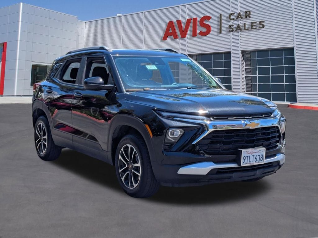 Thumbnail: 2025 Chevrolet TrailBlazer - 3