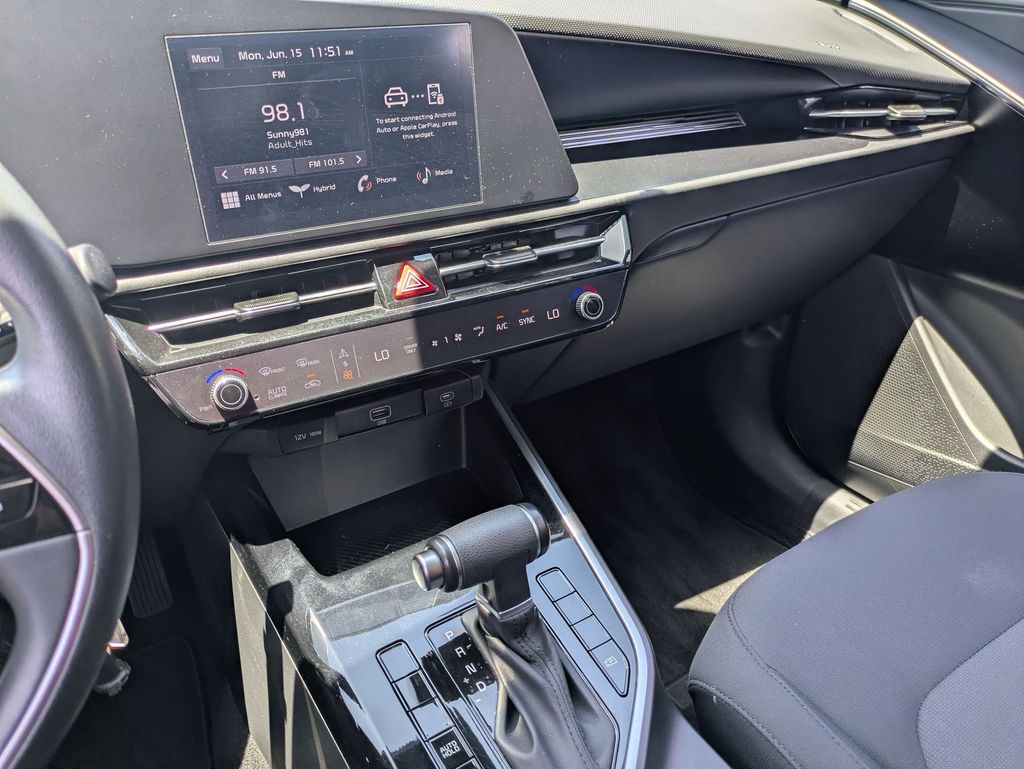 Thumbnail: 2025 Kia Niro - 20