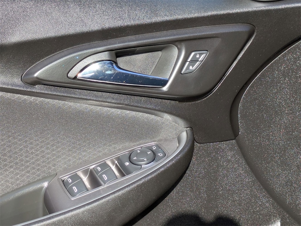 Thumbnail: 2023 Chevrolet Malibu - 13