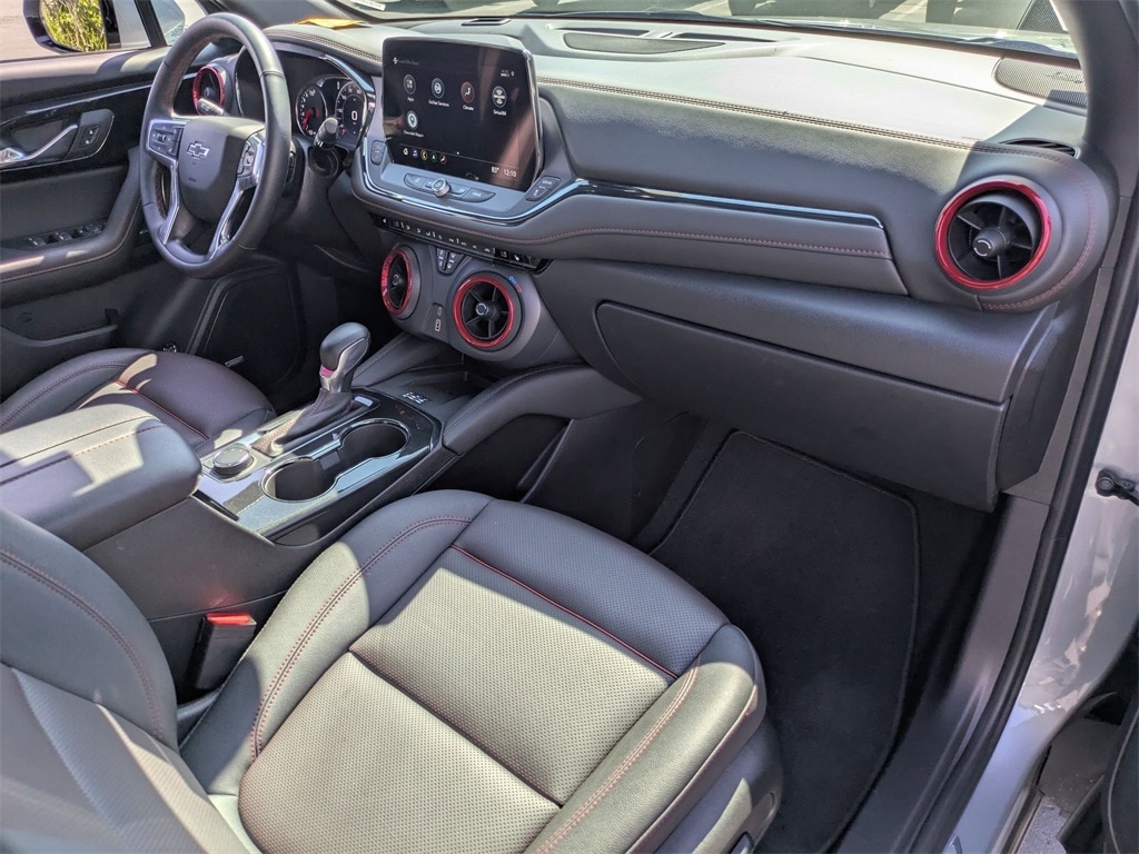 Thumbnail: 2025 Chevrolet Blazer - 30