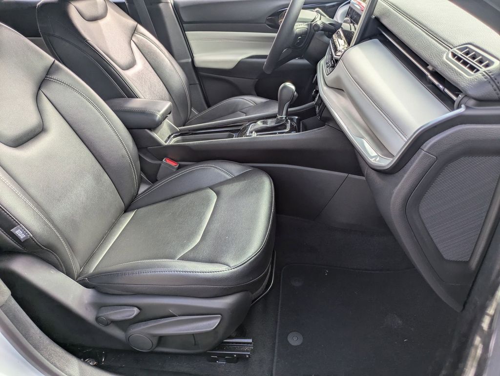 Thumbnail: 2025 Jeep Compass - 29