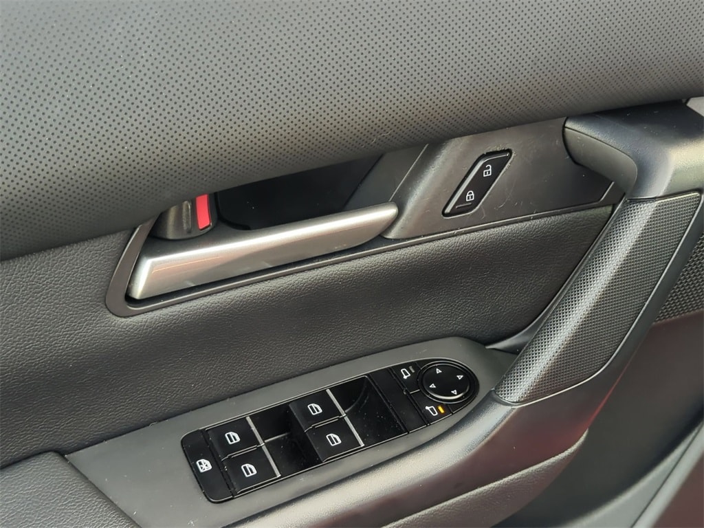 Thumbnail: 2024 Mazda CX-50 - 18