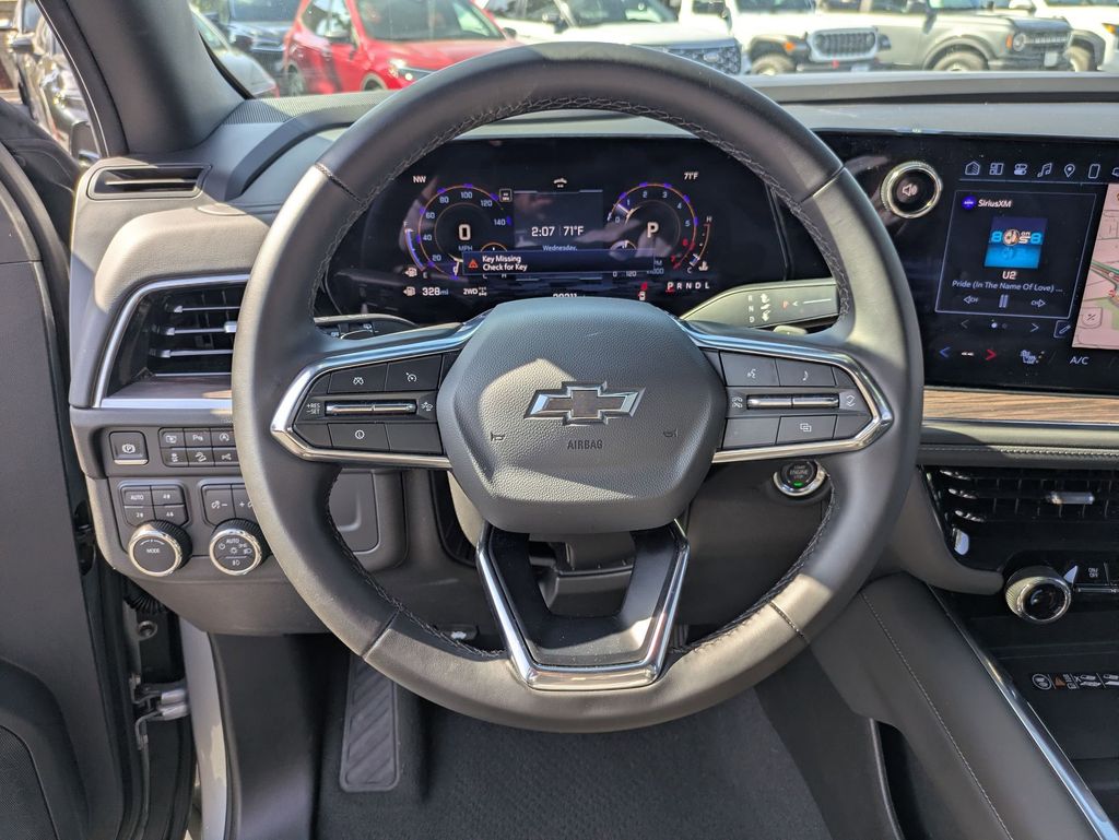 Thumbnail: 2025 Chevrolet Suburban - 18