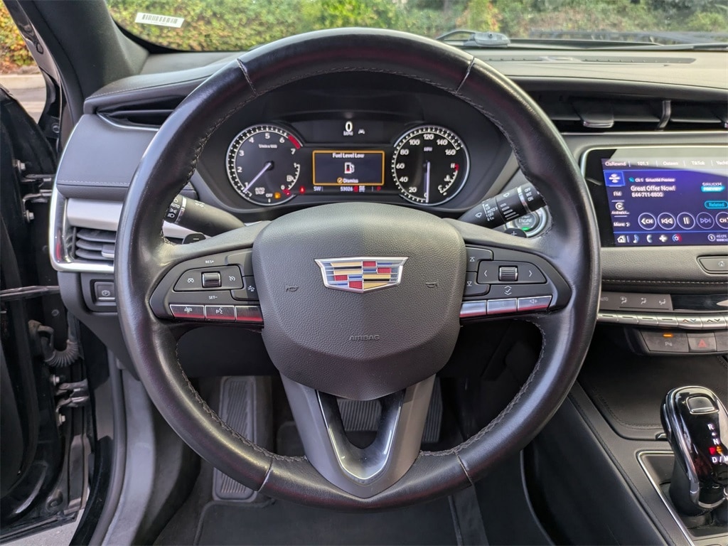 Thumbnail: 2023 Cadillac XT4 - 18