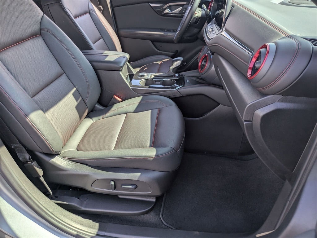 Thumbnail: 2025 Chevrolet Blazer - 29