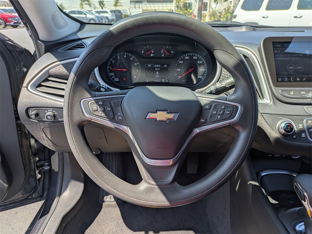 Thumbnail: 2023 Chevrolet Malibu - 18