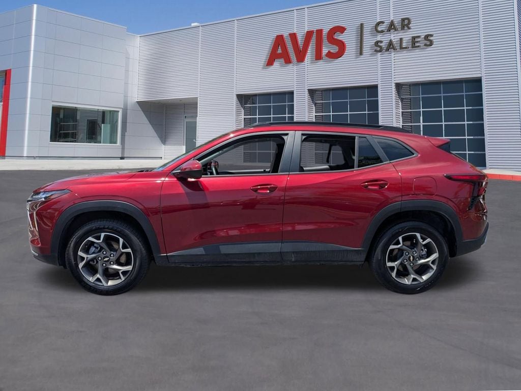 Thumbnail: 2025 Chevrolet Trax - 10