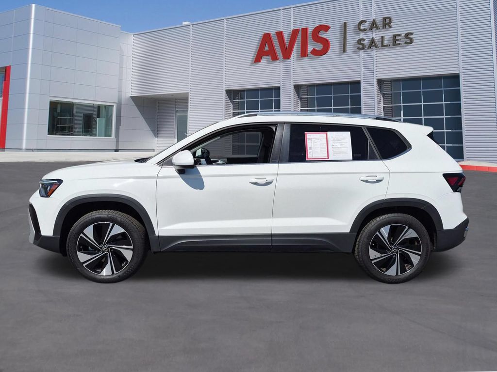 Thumbnail: 2025 Volkswagen Taos - 10