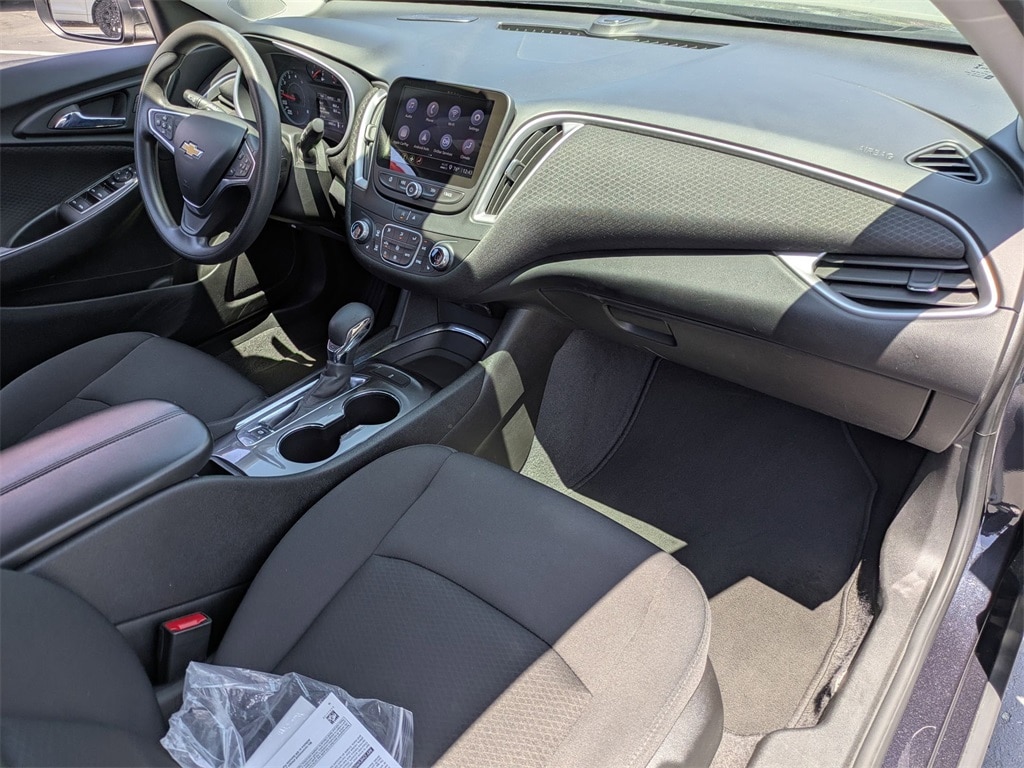 Thumbnail: 2023 Chevrolet Malibu - 29