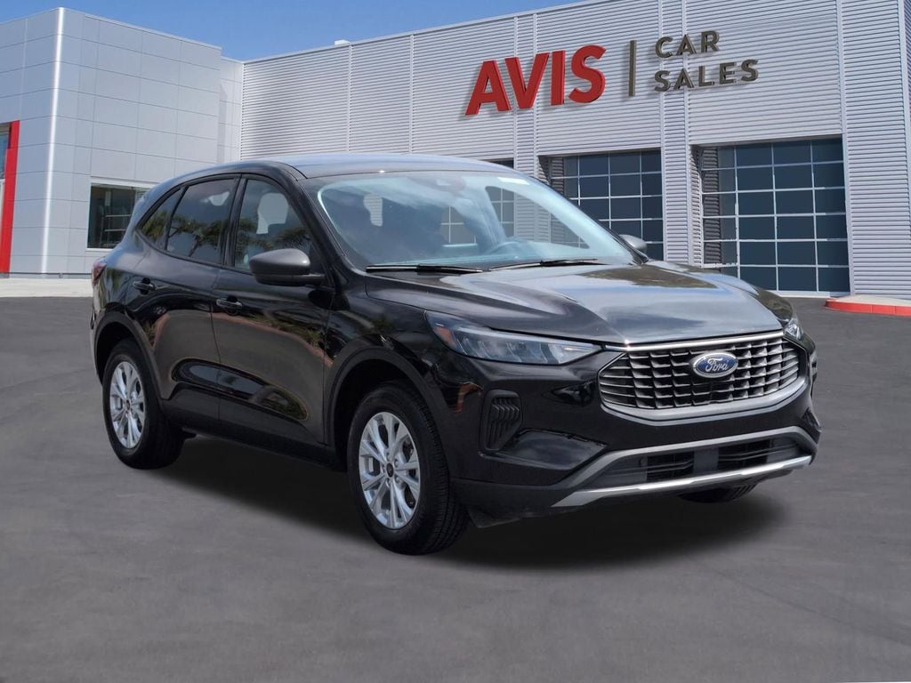 Thumbnail: 2025 Ford Escape - 3