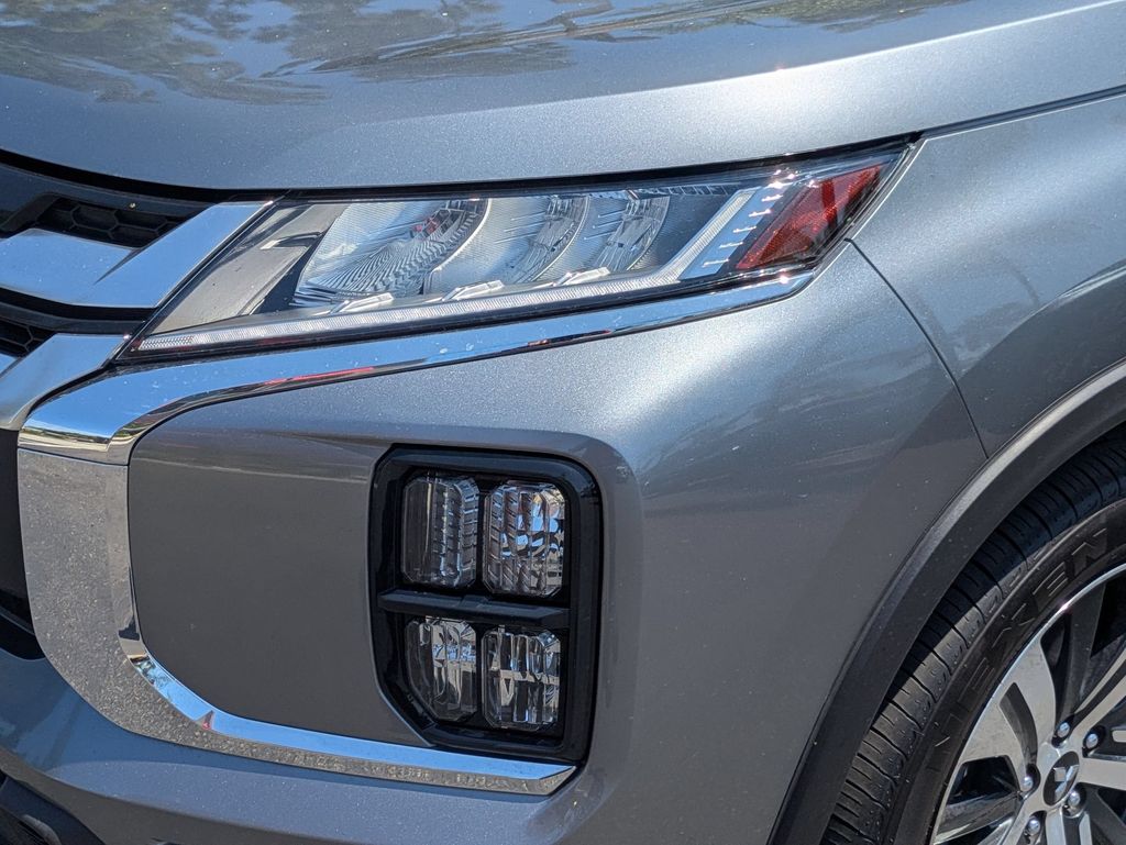 Thumbnail: 2025 Mitsubishi Outlander Sport - 11