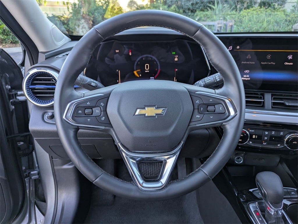 Thumbnail: 2025 Chevrolet Trax - 18