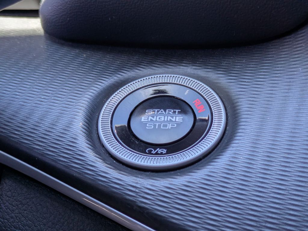 Thumbnail: 2025 Jeep Grand Cherokee - 24