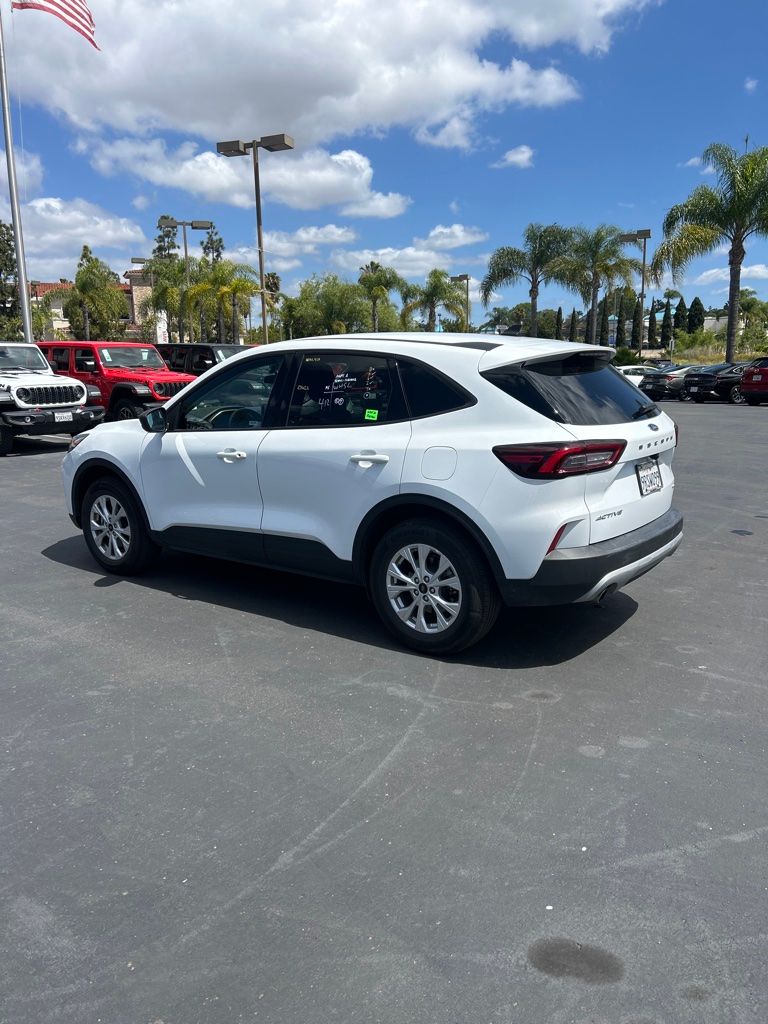 Thumbnail: 2025 Ford Escape - 5