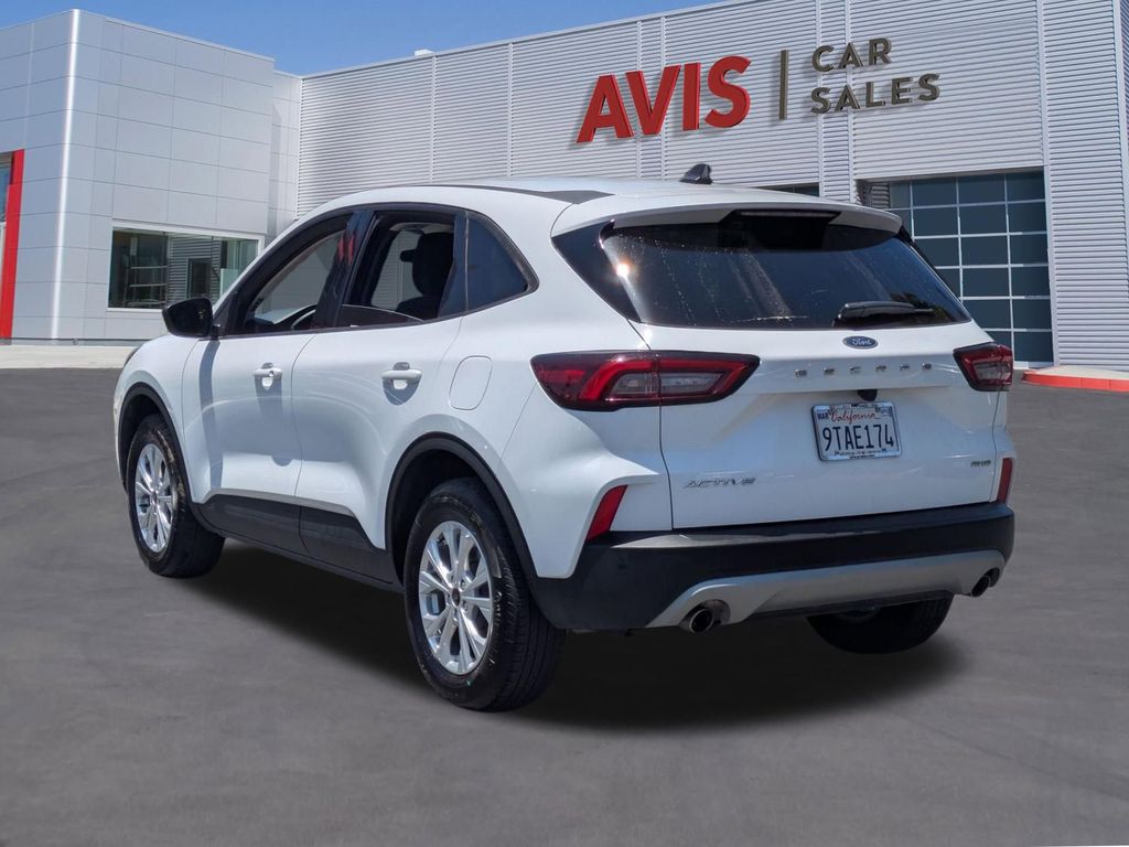 Thumbnail: 2025 Ford Escape - 9