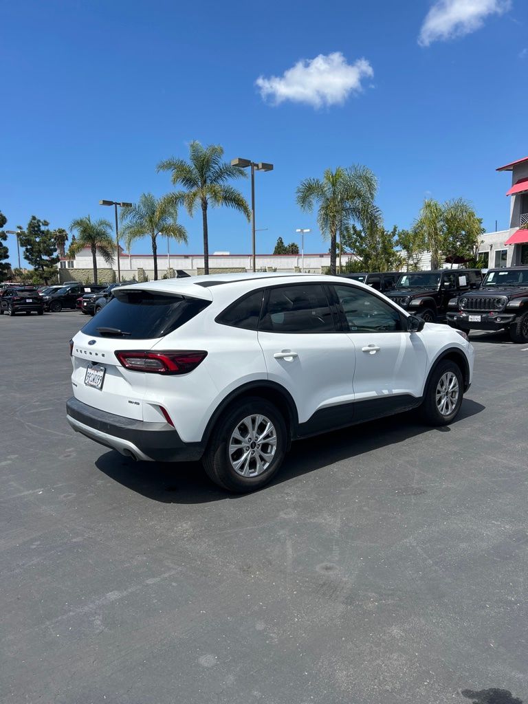 Thumbnail: 2025 Ford Escape - 7