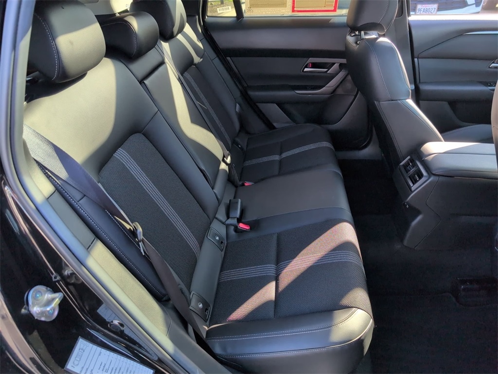 Thumbnail: 2025 Mazda CX-50 - 31