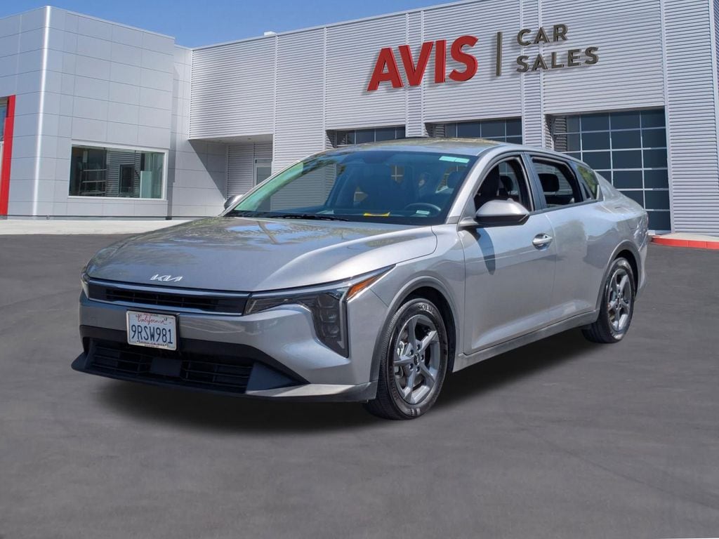 Thumbnail: 2025 Kia K4 - 1