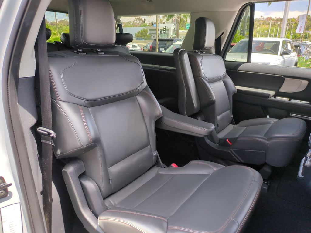 Thumbnail: 2025 Ford Expedition MAX - 31