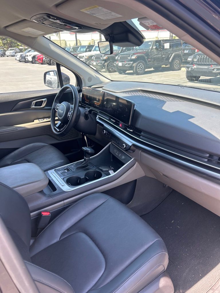 Thumbnail: 2025 Kia Carnival - 15