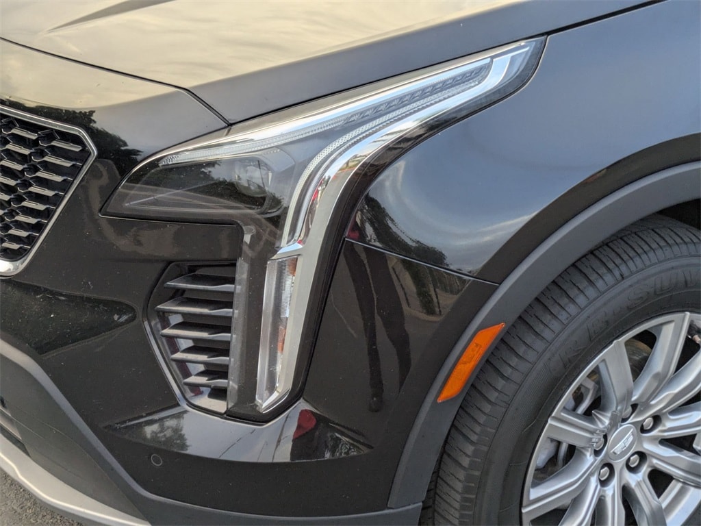 Thumbnail: 2023 Cadillac XT4 - 11