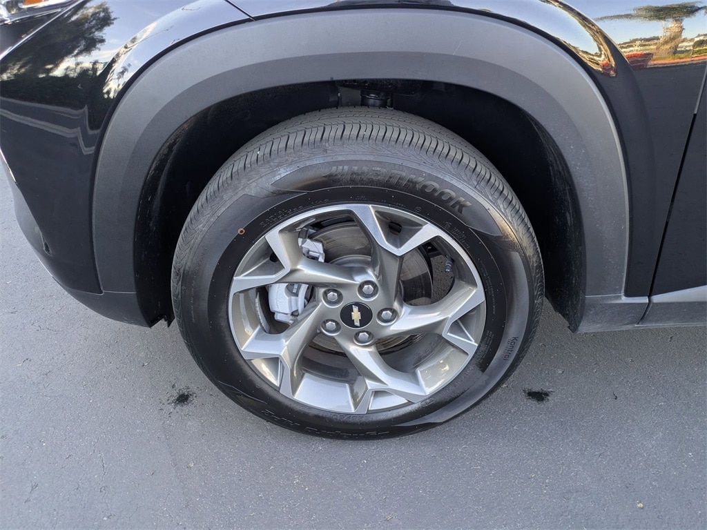 Thumbnail: 2025 Chevrolet Trax - 13