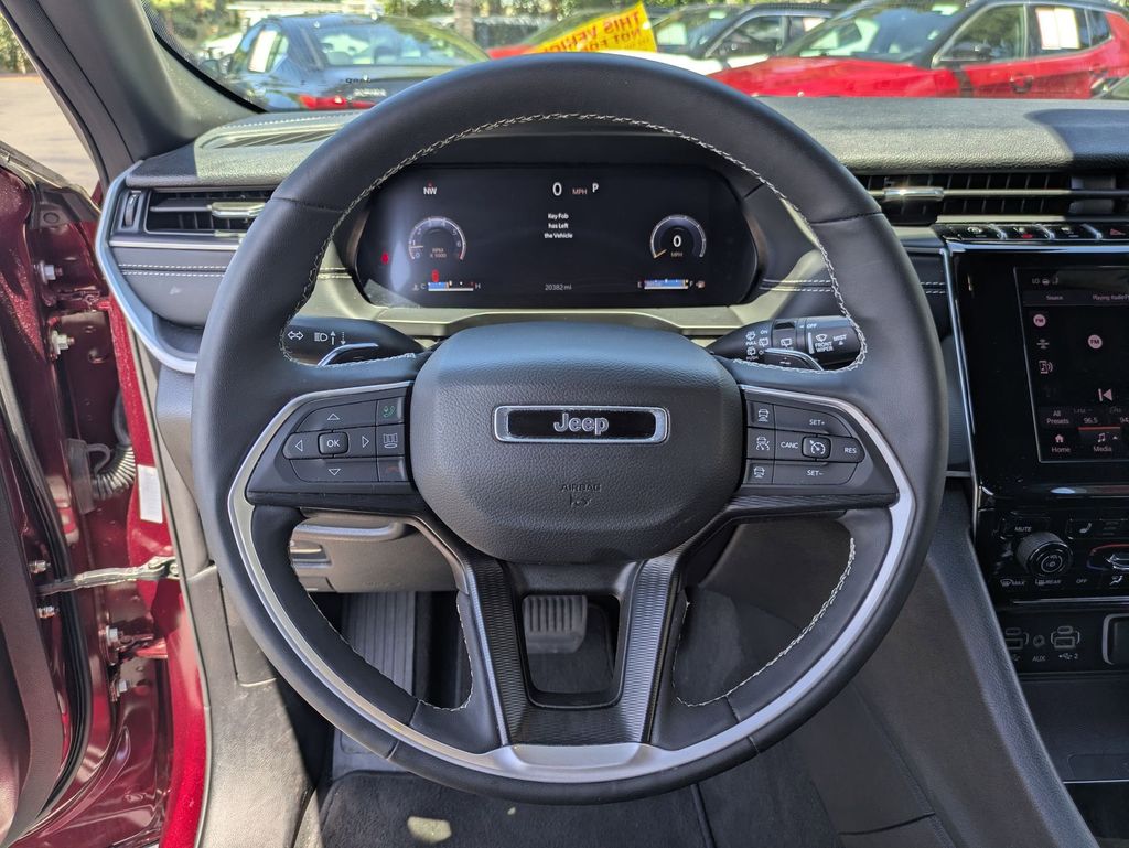 Thumbnail: 2025 Jeep Grand Cherokee - 18