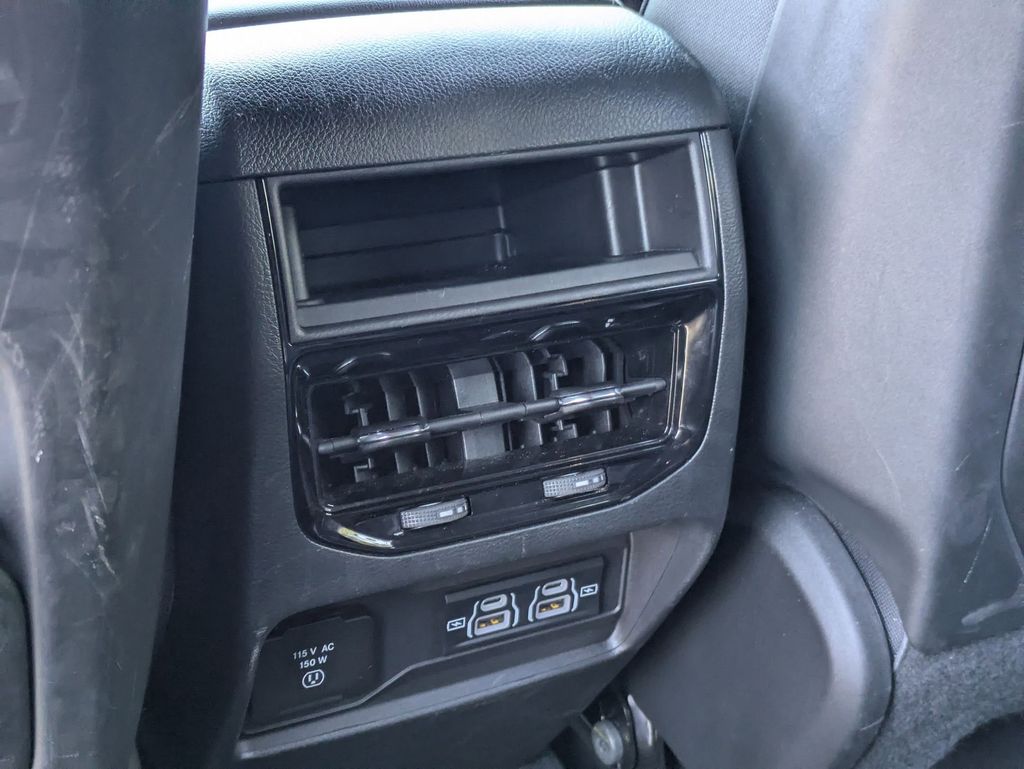 Thumbnail: 2025 Jeep Grand Cherokee - 25