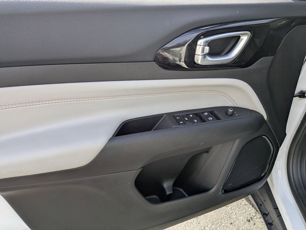 Thumbnail: 2025 Jeep Compass - 15