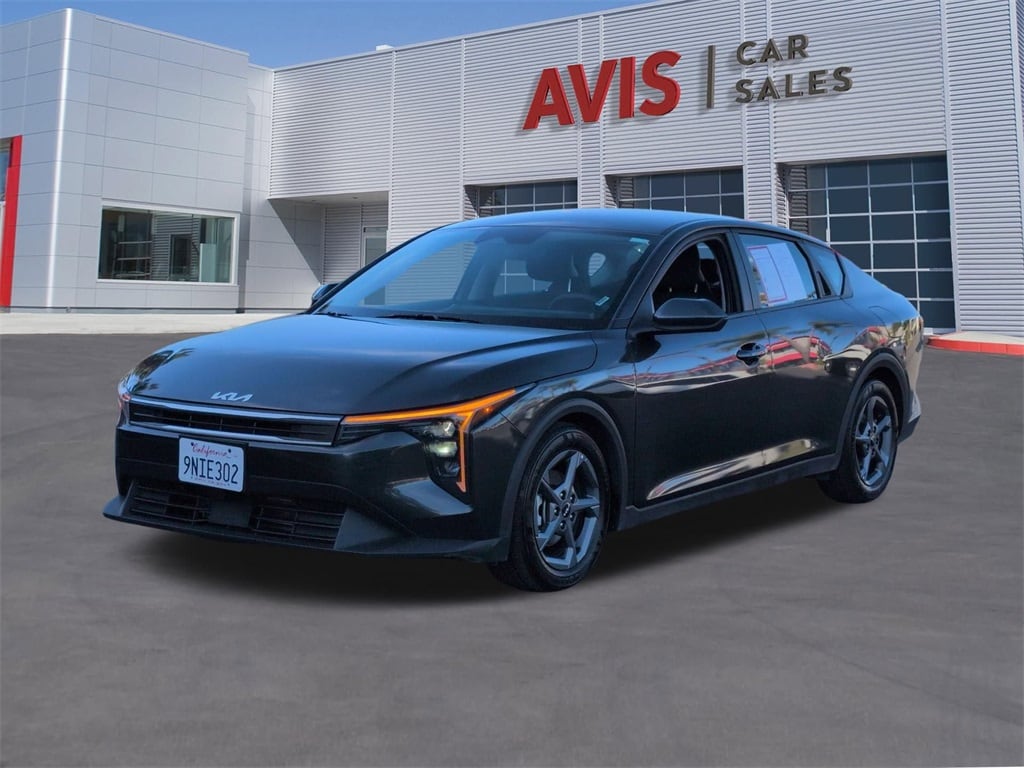 2025 Kia K4 LXS's photo