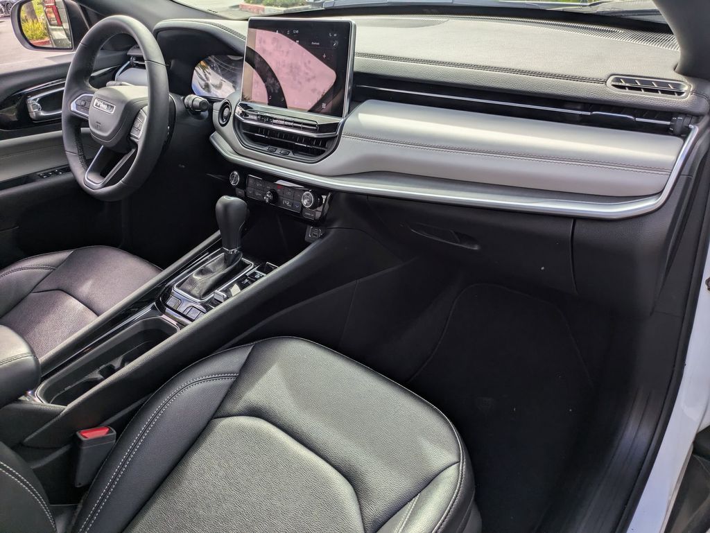 Thumbnail: 2025 Jeep Compass - 30