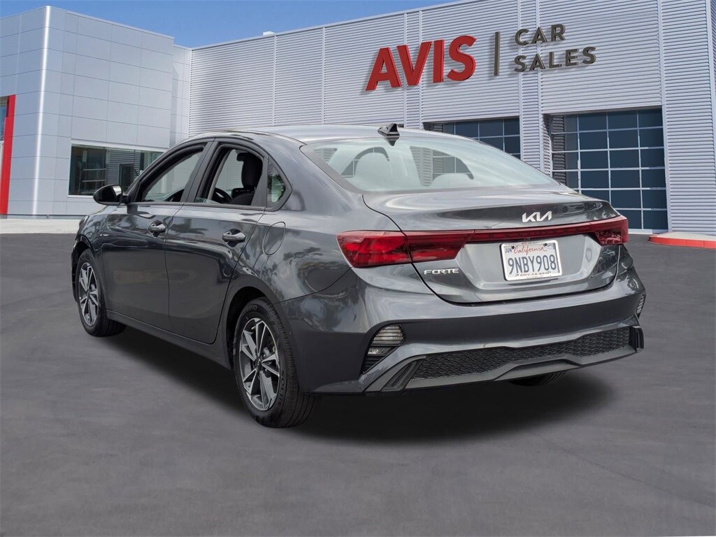 Thumbnail: 2024 Kia Forte - 9