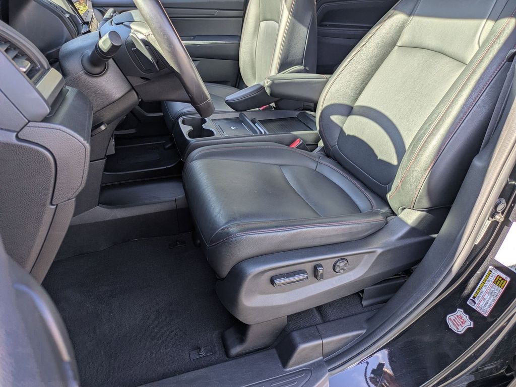 Thumbnail: 2025 Honda Odyssey - 14