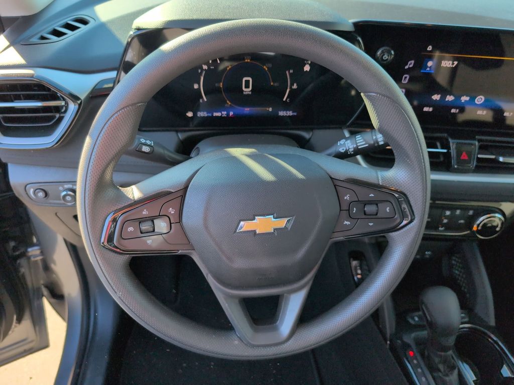 Thumbnail: 2025 Chevrolet TrailBlazer - 23