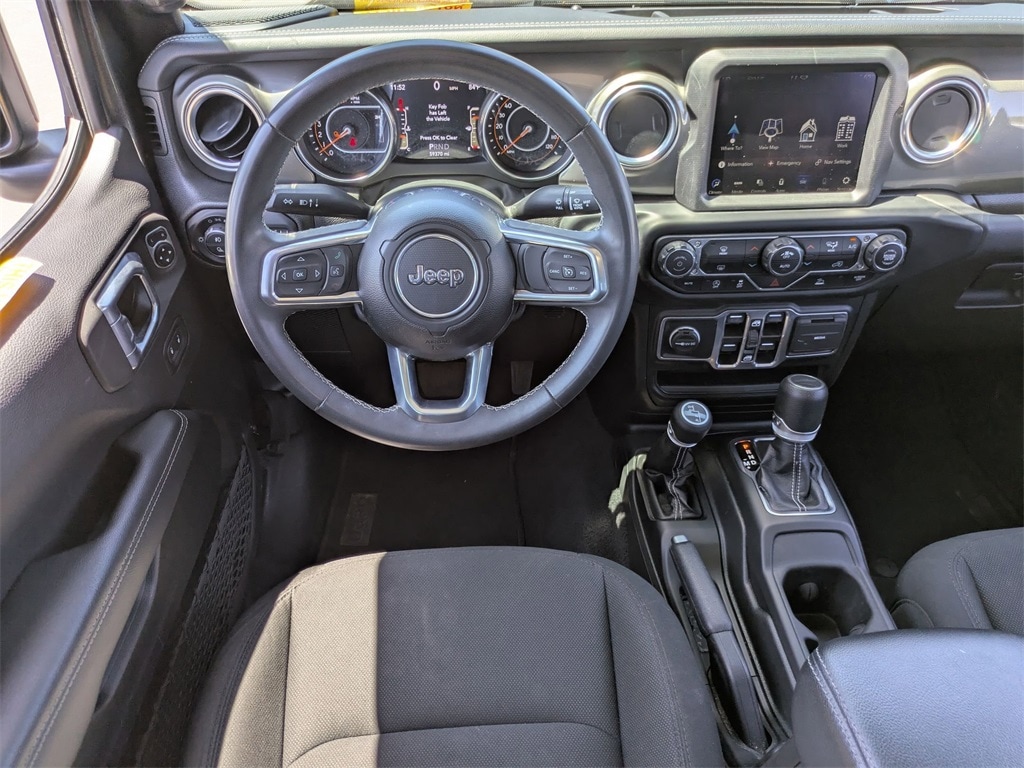 Thumbnail: 2023 Jeep Gladiator - 24