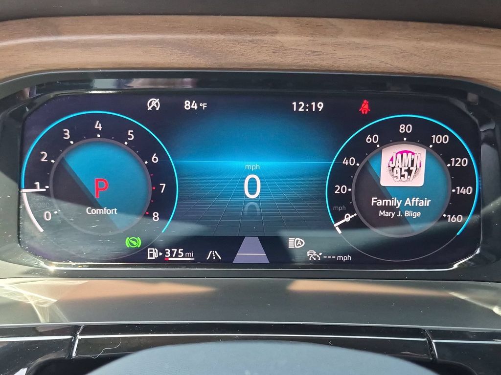 2025 Volkswagen Atlas SE w/Tech - Photo 16
