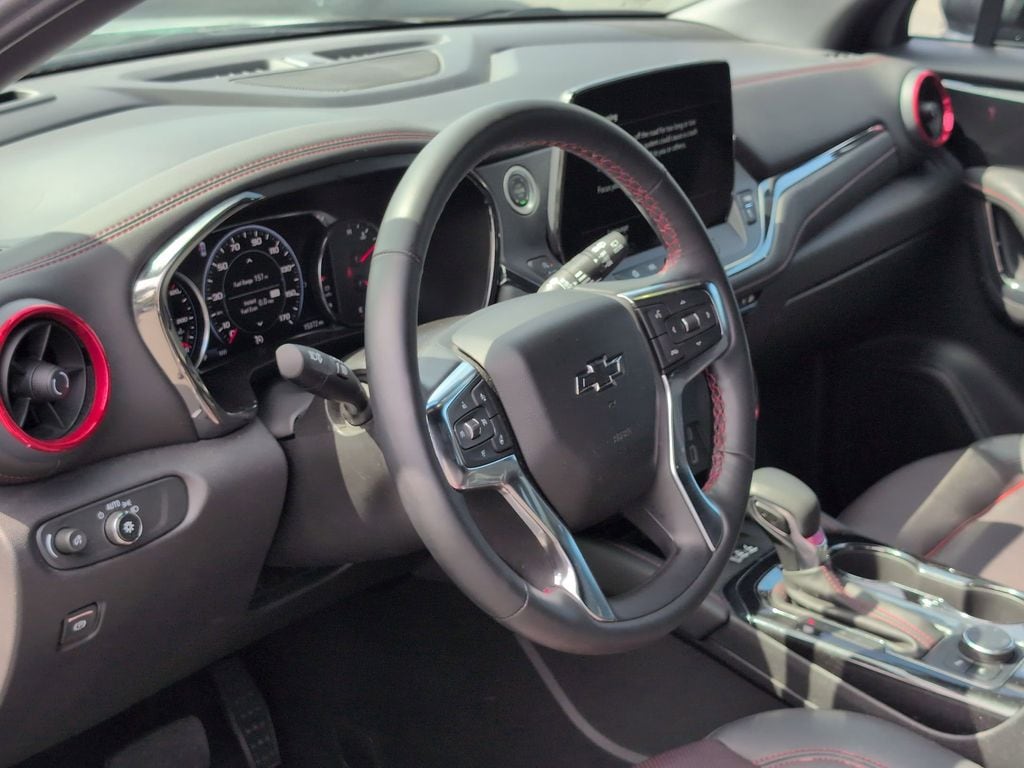 Thumbnail: 2025 Chevrolet Blazer - 15