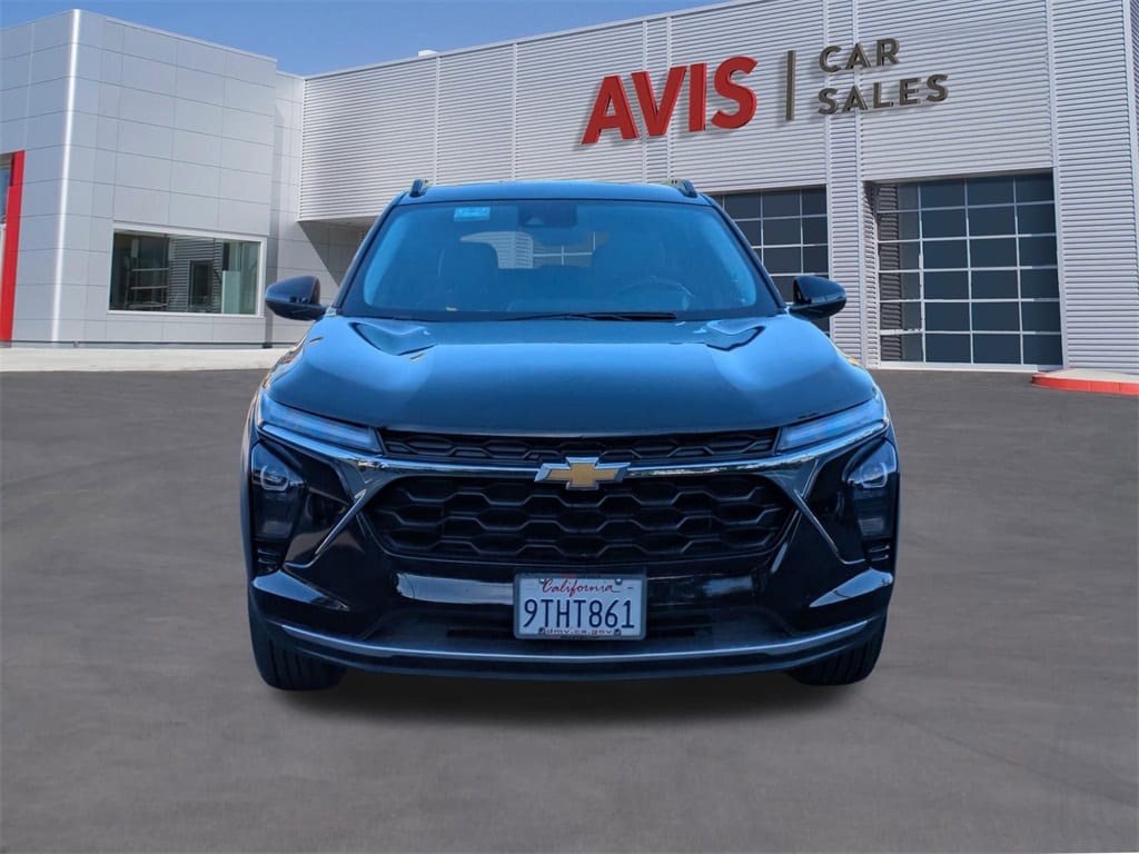 Thumbnail: 2025 Chevrolet Trax - 2